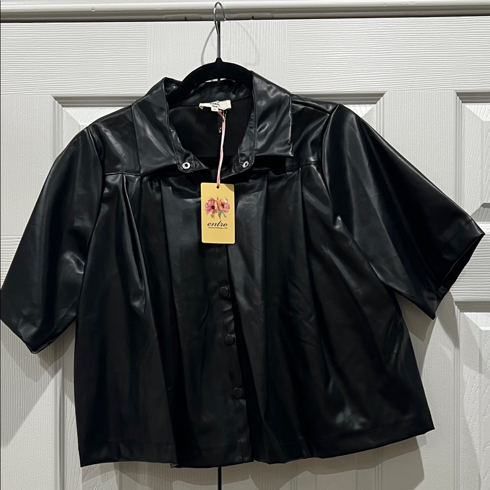 NWT Entro Black Short Sleeve Faux Leather Swing Jacket